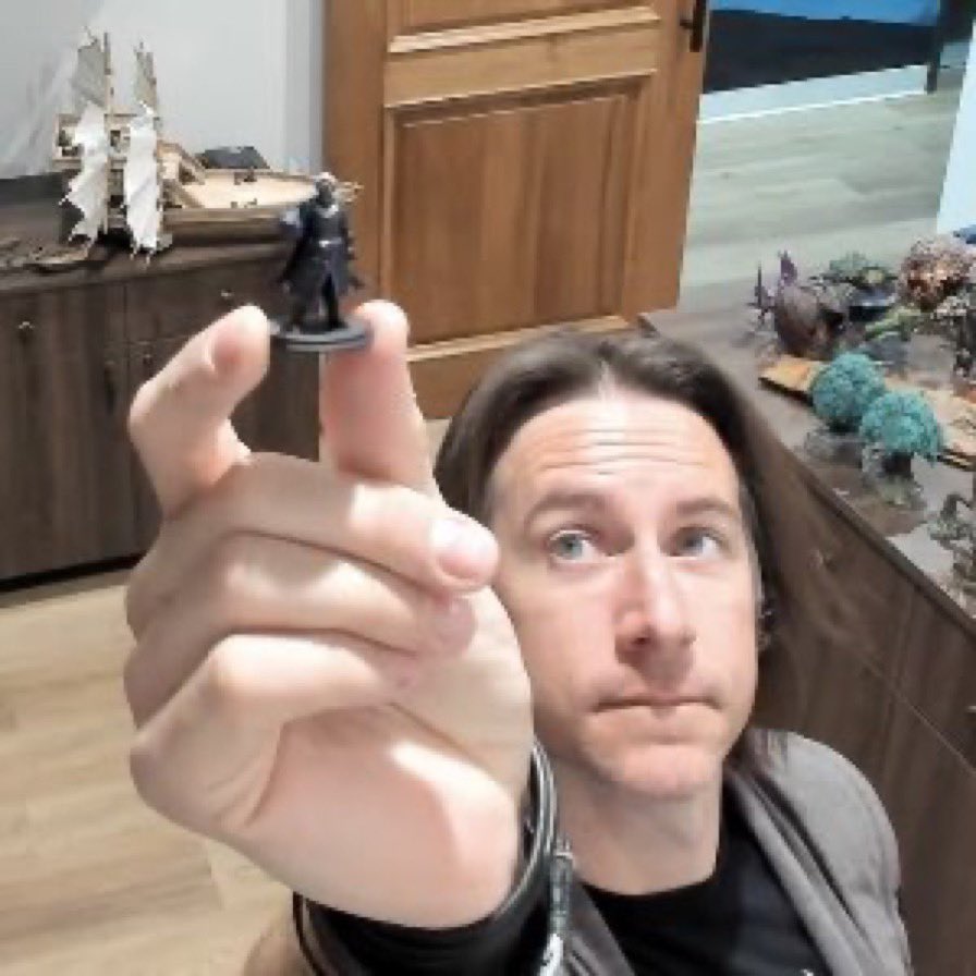 rainewisp's tweet photo. not matt mercer y'all stay safe though. the fandom is obsessed with essek to an insane point but i still think matt loves him more than all of us like that's his blorbo https://t.co/rqxQfaVVHp