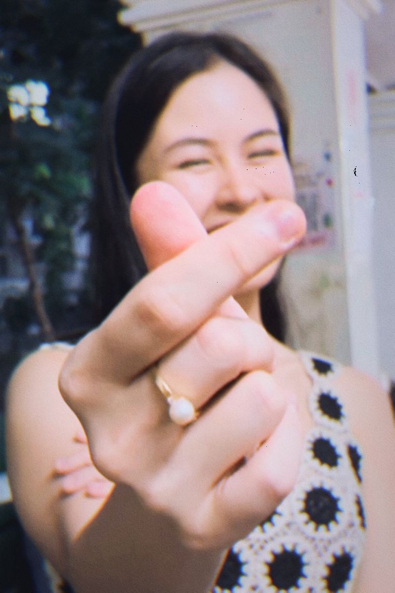 kirs10danielle's tweet photo. she’s so pretty. #kissesdelavin https://t.co/ba0lSmtfwP