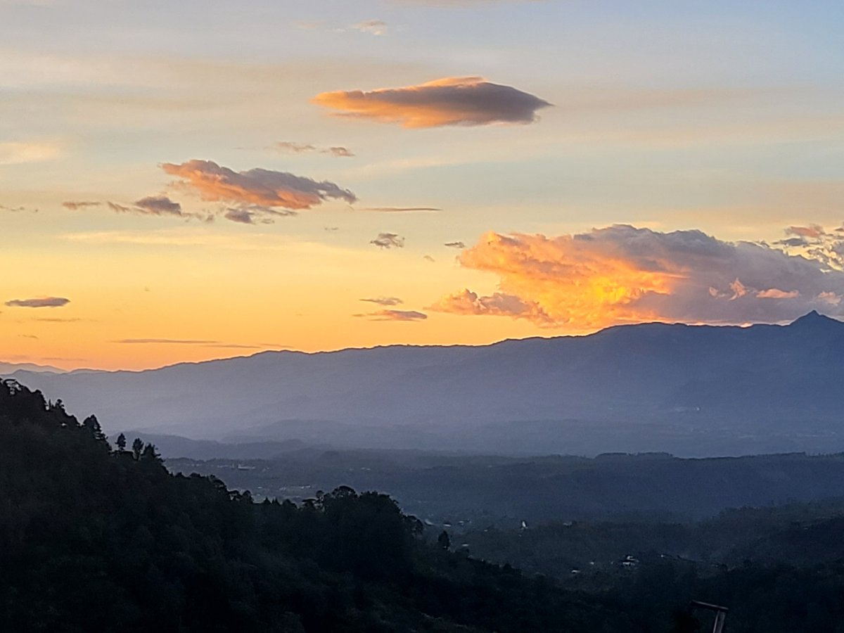 Sunset at LegacyFarmsCoffee.Com  in Honduras