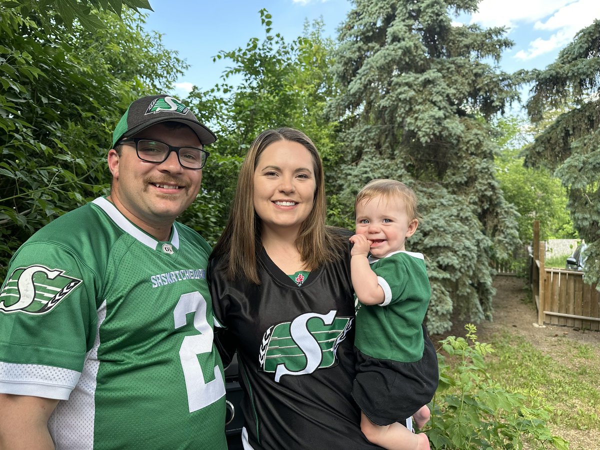 JeremyJohnsonn's tweet photo. Let’s go riders!!!! #Riderslive https://t.co/zLNWnDi6H6