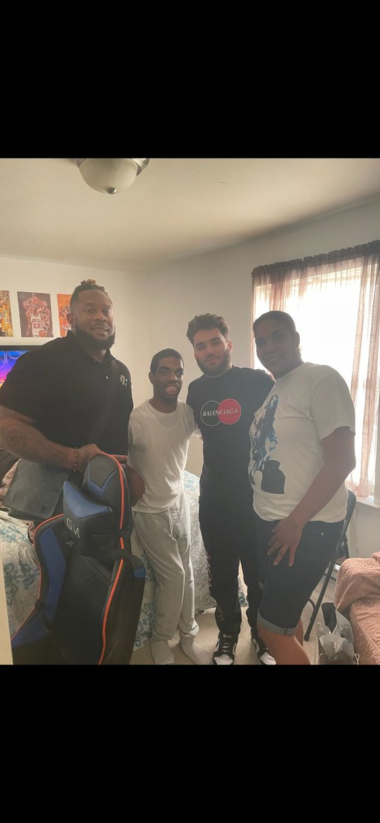 JakeFuture27 tweet media