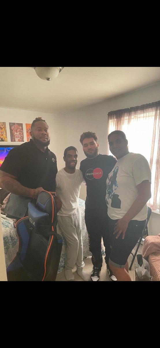 JakeFuture27 tweet media