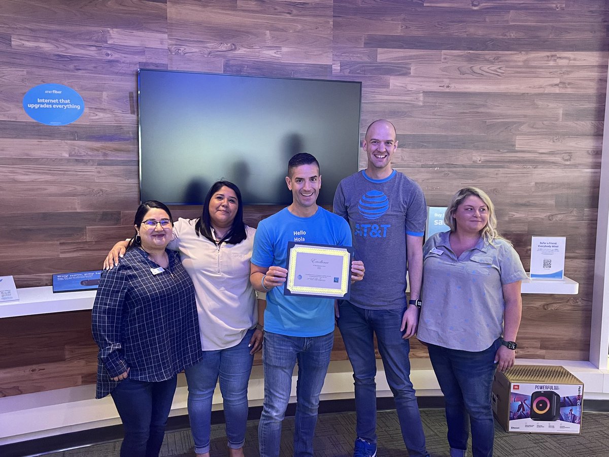 Today we got to celebrate all of May top performers! Victoria was in the top spot for ATX. Congrats to all the top performers. @JeremiahSchmit5 @STXspeaks @LuisSilva_STX @SoilaLomelinSTX @Dluther2006
