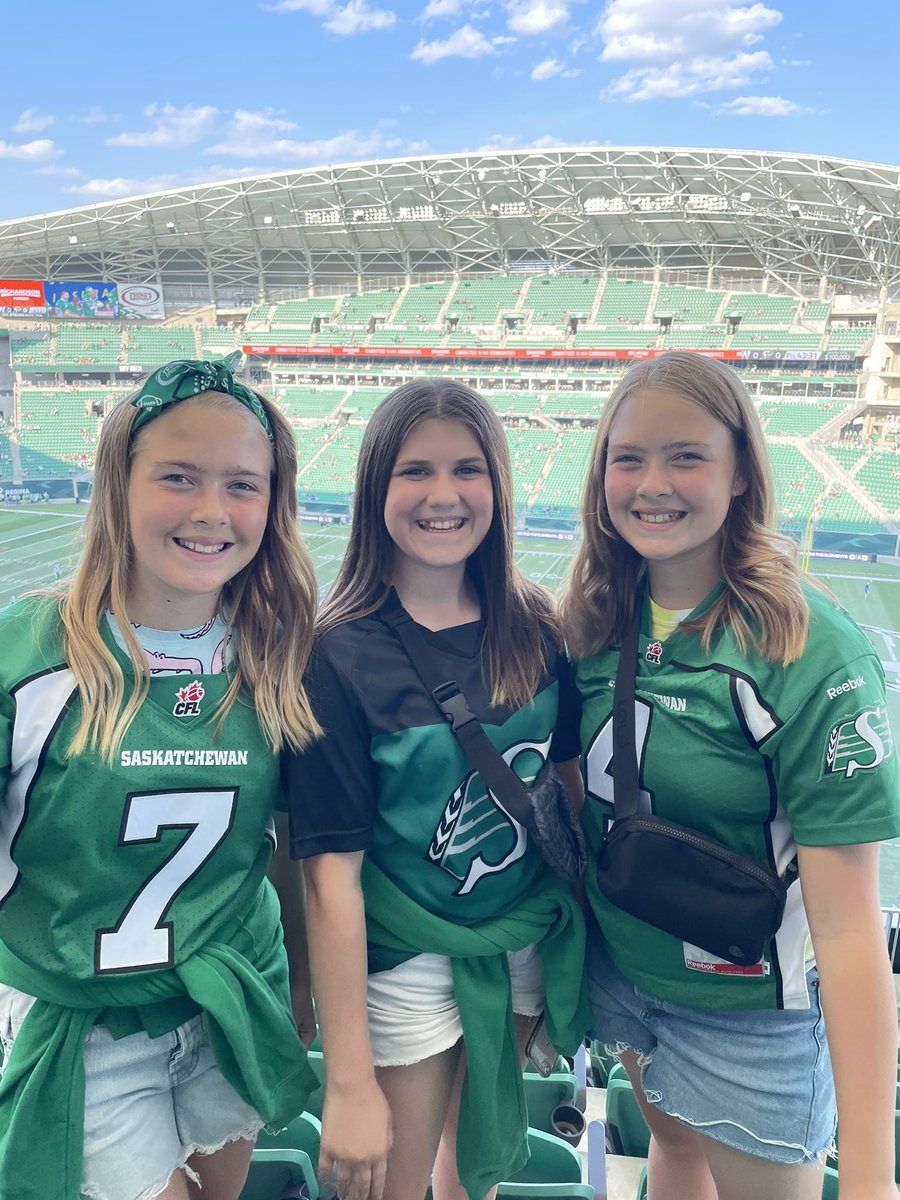 kgalbraith's tweet photo. #RIDERSlive @sskroughriders  cheers to another season https://t.co/1bxziUBz0R
