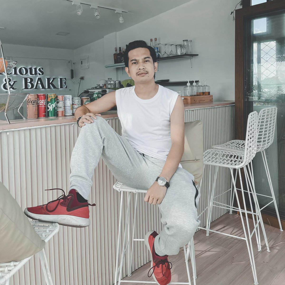 josepatrick's tweet photo. “Waiting never seems boring if you are doing it by will.” 😎👌🏻💯

📸: @niinalouiise_ https://t.co/P1pKWJJFYa