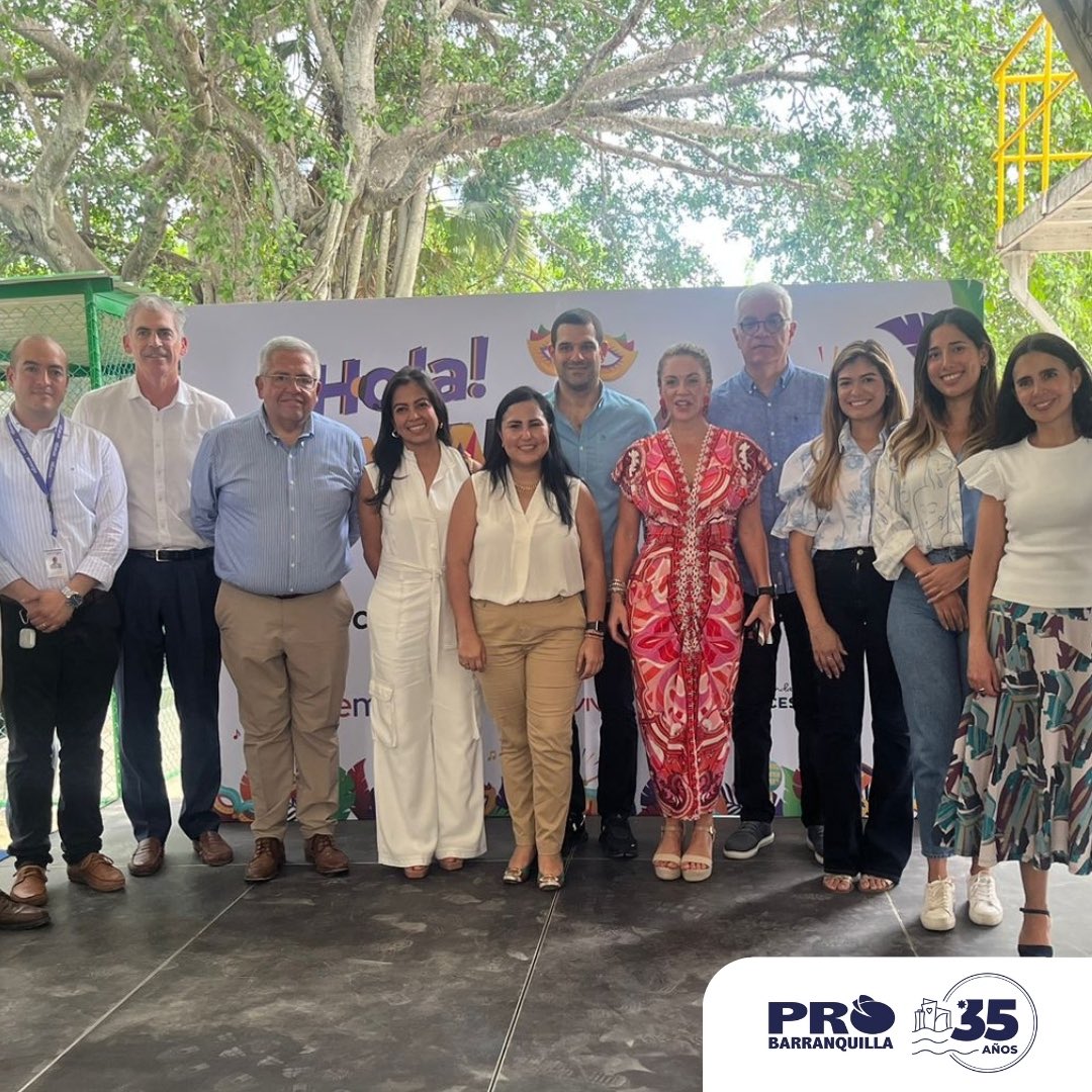 ProBaq's tweet photo. ¡Malambo recibe a Emergia, el primer contact center del area metropolitana de Barranquilla!

Este proyecto llega al Atlántico gracias a una iniciativa entre Emergia, Fundación Acesco y @Davivienda, cuenta con una inversión que supera los $4.000 millones de pesos y generará más de 270 empleos directos, dirigidos principalmente a mujeres cabeza de hogar y jóvenes del municipio. 

Emergia, es una multinacional española que presta servicio de atención al cliente para el sector financiero, salud, energía y gobierno.

@elsanoguerabaq, gobernadora del Atlántico afirmó que inversiones como la de Emergia en Malambo representa oportunidades de empleo digno y formal que transforma vidas. 
@Gobatlantico @PimsaEPI 

#ProBarranquilla35Años