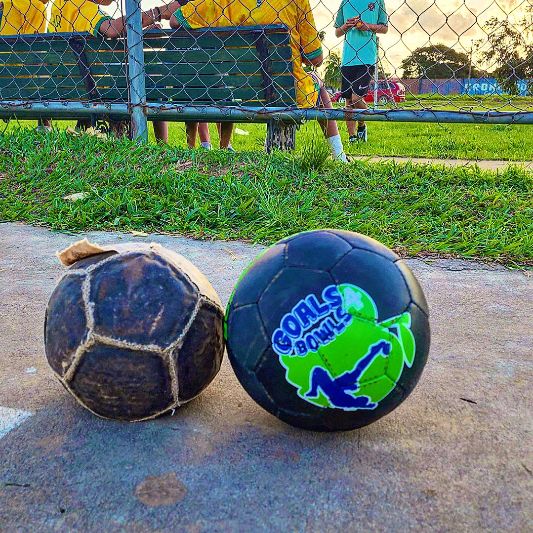 sarah_shaww's tweet photo. Last week @Goals_For_Bowls went on our 9th overall mission trip and first to Bolivia! 🇧🇴 thanks to your donations, we were able to provide thousands of meals to hundreds of children/family’s in need! Also distributed 25 soccer balls and 100 Bibles! God is so good!! https://t.co/KGiEtOJ6LW