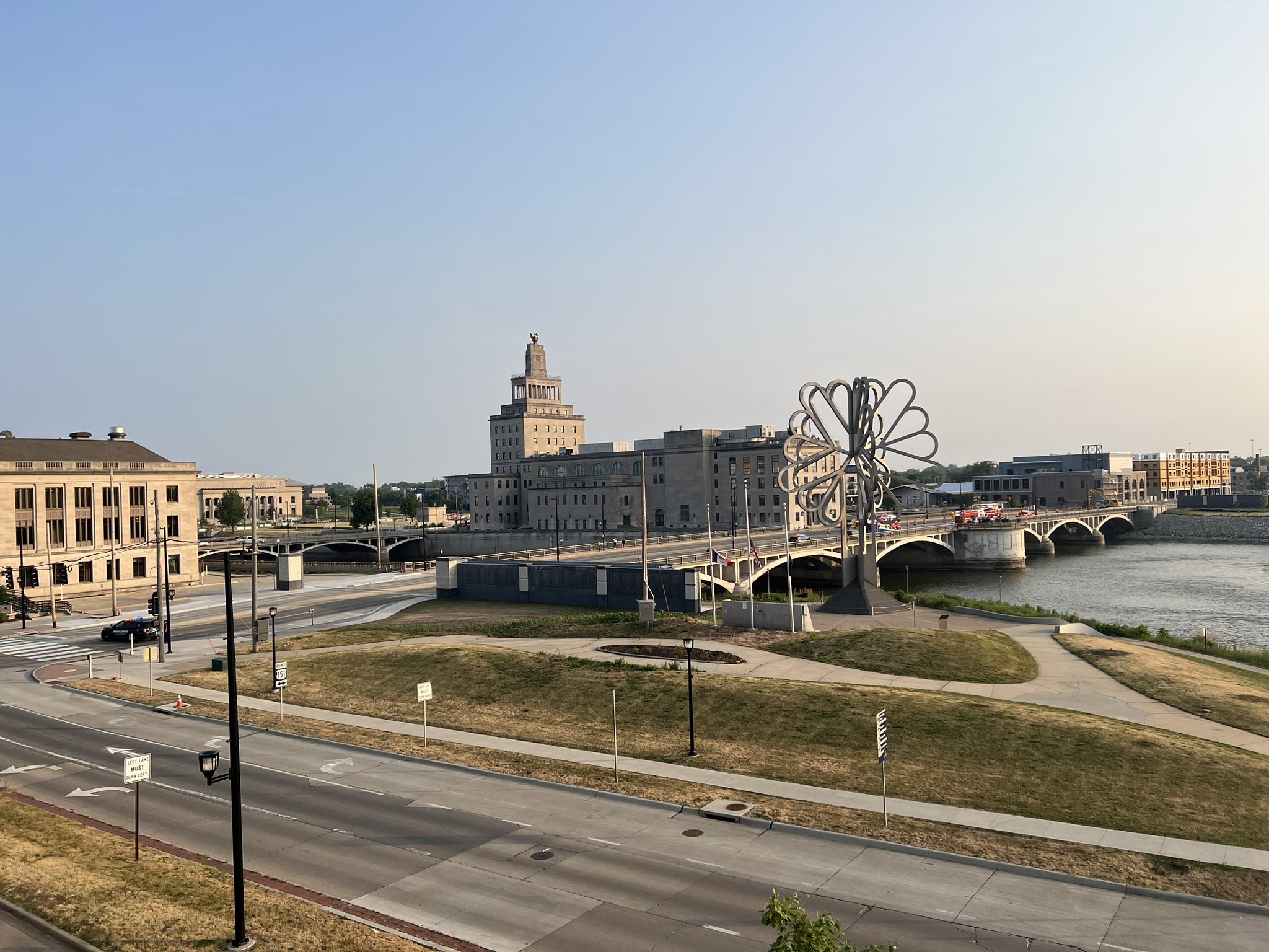 Mitch Fick On Twitter Water Rescue Underway On The 1st Avenue Bridge mitch-fick-on-twitter-water-rescue-underway-on-the-1st-avenue-bridge