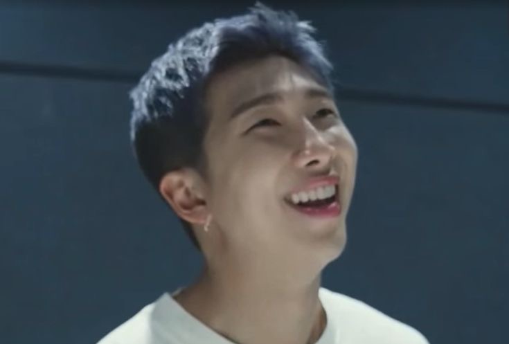 hourly hyung line tweet media