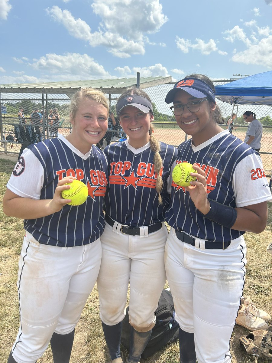 Our pitching we hot today!! RHP Maya Gallagher  (College of Holy Cross Commit) and RHP Lorin Boutte both threw shut outs on the mound with the help of their catcher Abbie Danchus!! 🤩

<a href="/mayagallagher_/">Maya Gallagher</a> <a href="/AbbieDanchus/">Abbie Danchus</a> <a href="/boutte_lorin/">Lorin Boutté</a> <a href="/topgunfastpitch/">Top Gun Fastpitch</a>
