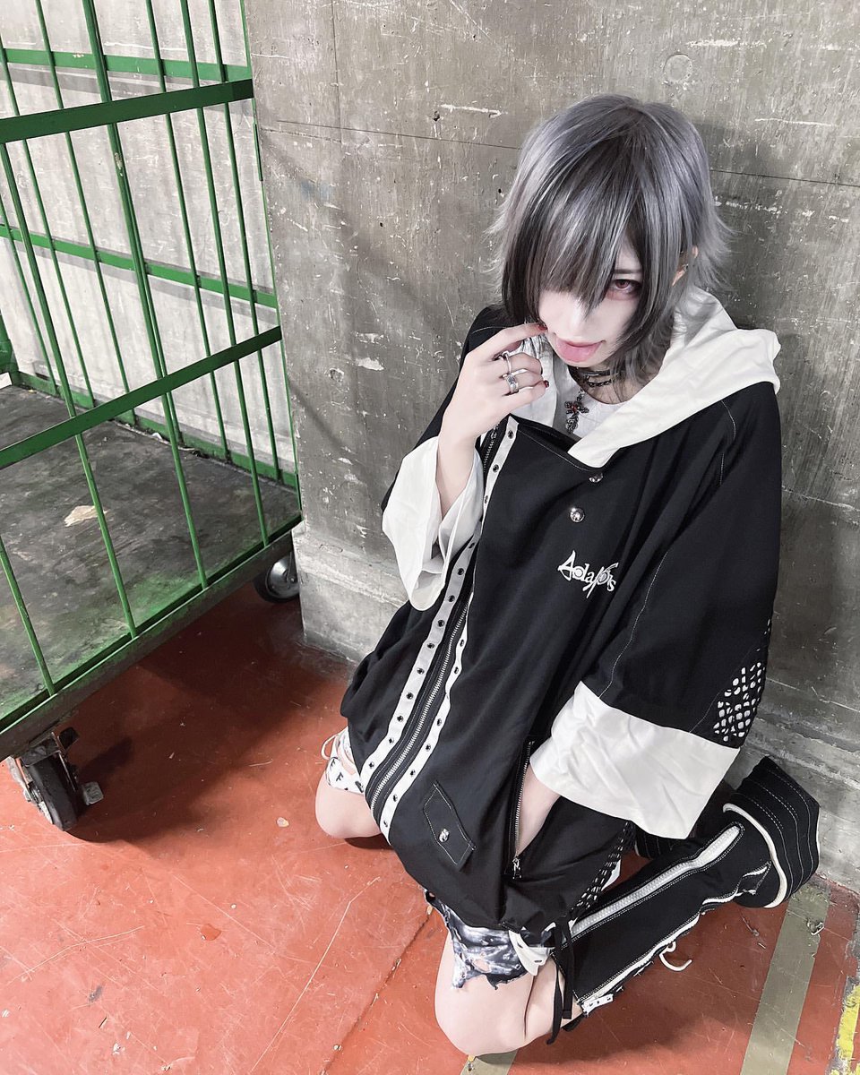 絶版品 REFLEM【レフレム】ダブルメッシュ切替ハイネックジャージ