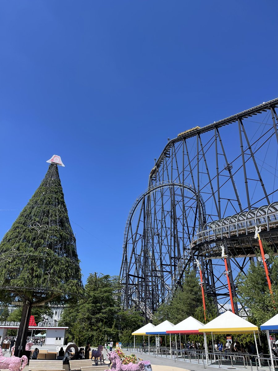 TskYou0818's tweet photo. FUJIYAMA🗻🎢
さすがKING OF COASTER✨
ジェットコースターらしいスピード感スリル感絶叫感を思う存分楽しめた🙌
入場1時間で絶叫系3つを制覇👍
あとはゆっくりと楽しみます😇
#FJQ https://t.co/GnDBcPI7M6