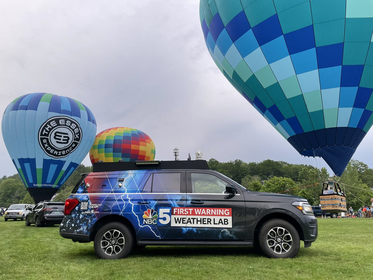 TylerJankoski's tweet image. Just barely got a few tethered balloons up today. Maybe by Sunday the weather will allow the full complement to take off! #Quechee
