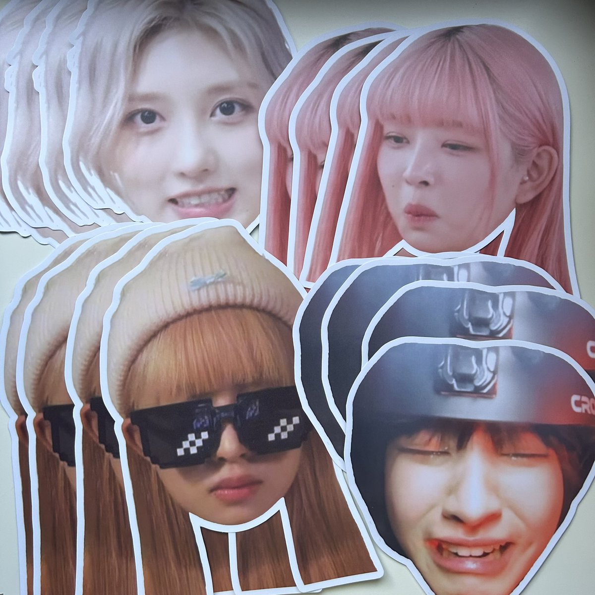 userjjkth's tweet photo. IVE bubble head β*.+
β matte lamination
#userjjkthcomms
#IVE #IVEinMNL #IVEMNL2023 #IVEThePromQueensInManila #wonyoung #yujin #rei #leeseo #liz #gaeul https://t.co/Cylddqv6zW