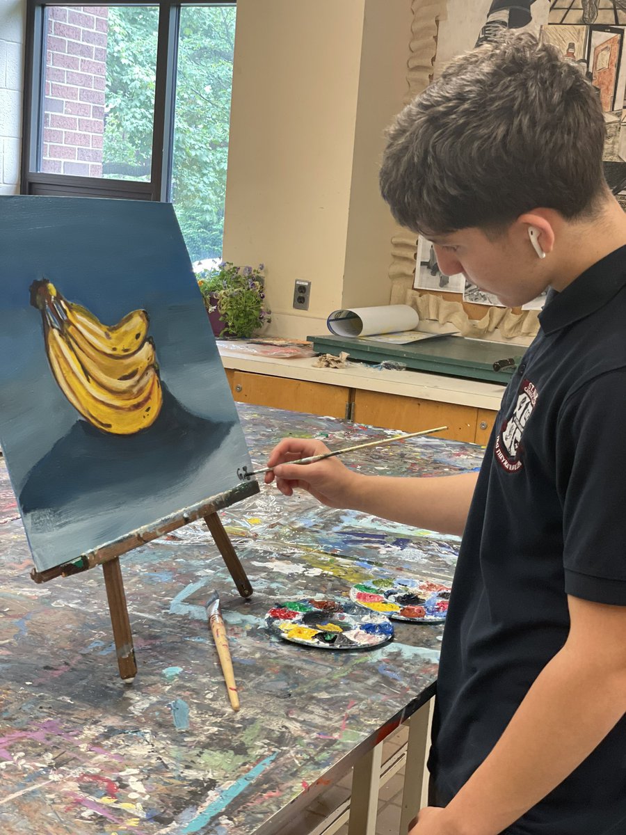 SantoroArtEdu's tweet photo. Ended the week working on Culminating Projects. These students have been working hard all semester! I cannot wait to see their final artworks at our art critique next week!!! @TCDSB @TCDSB_RDAddario #painting #culminating #finals #acrylic #food #visualarts https://t.co/F85kzw9jk6