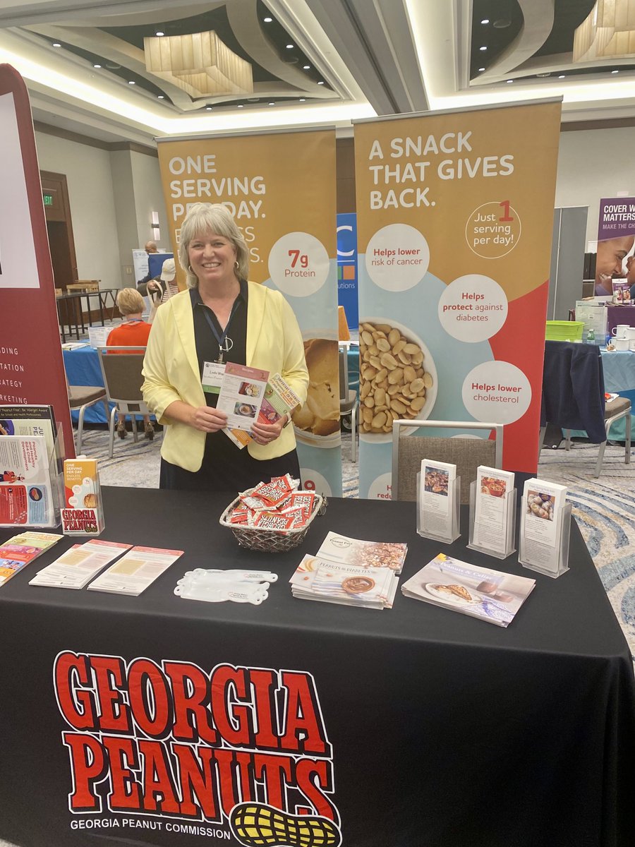 rtpiv's tweet photo. Leslie Wagner is giving her weekend to exhibit at the Georgia Pediatrics conference at Amelia Island, FL. Pediatricians are vitally important in guiding parents on early introduction to prevent peanut allergy in infants. #Pediatrics #EarlyIntroduction https://t.co/rx2oo1gSYe