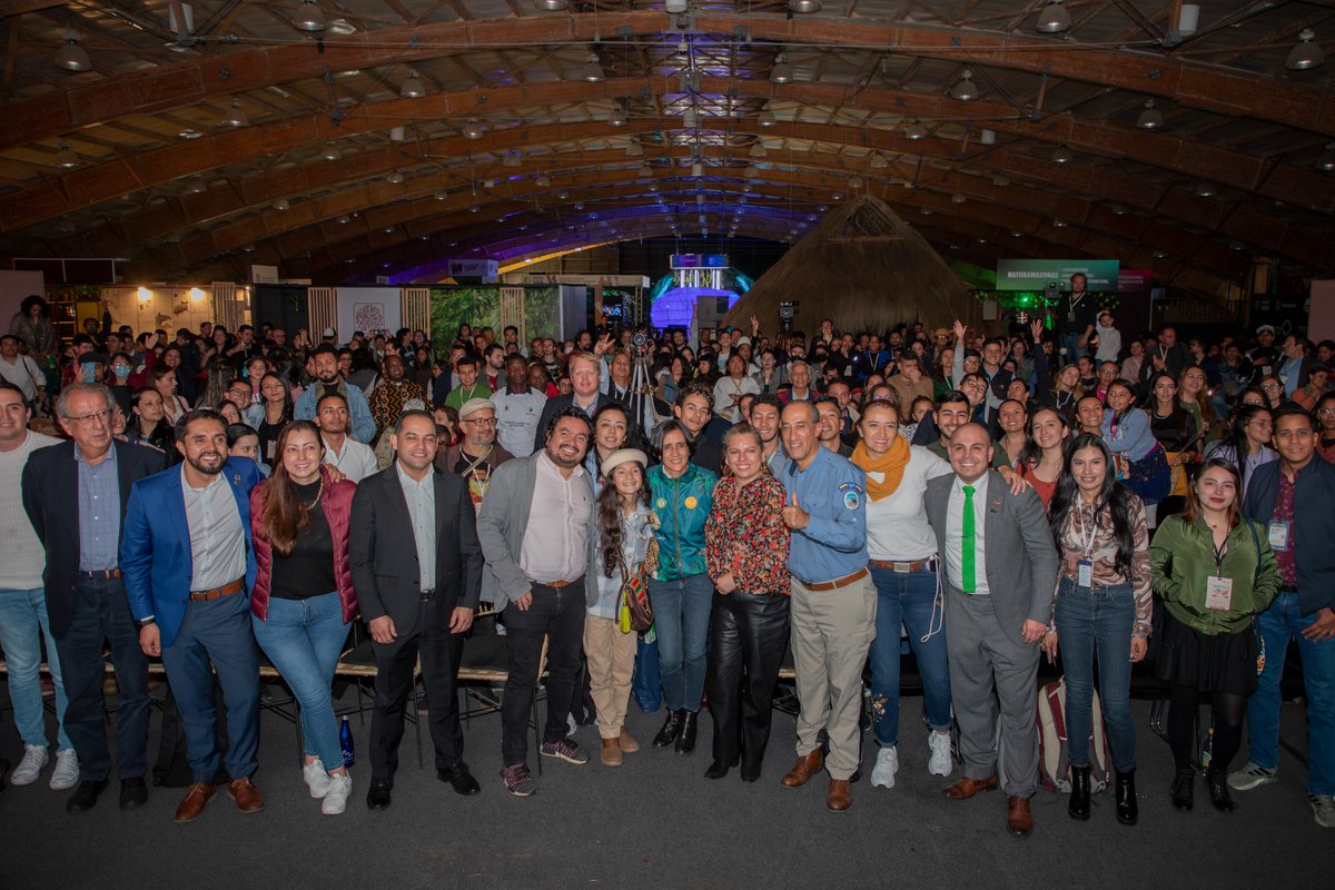 CorferiasBogota's tweet image. Expresamos nuestro más profundo agradecimiento a cada uno de ustedes por participar en el intercambio constante de conocimiento en las actividades y conversatorios y hacer posible esta edición de #FIMA.

Nos encontramos en la próxima #FIMAConectaLaVida.

feriadelmedioambiente.com