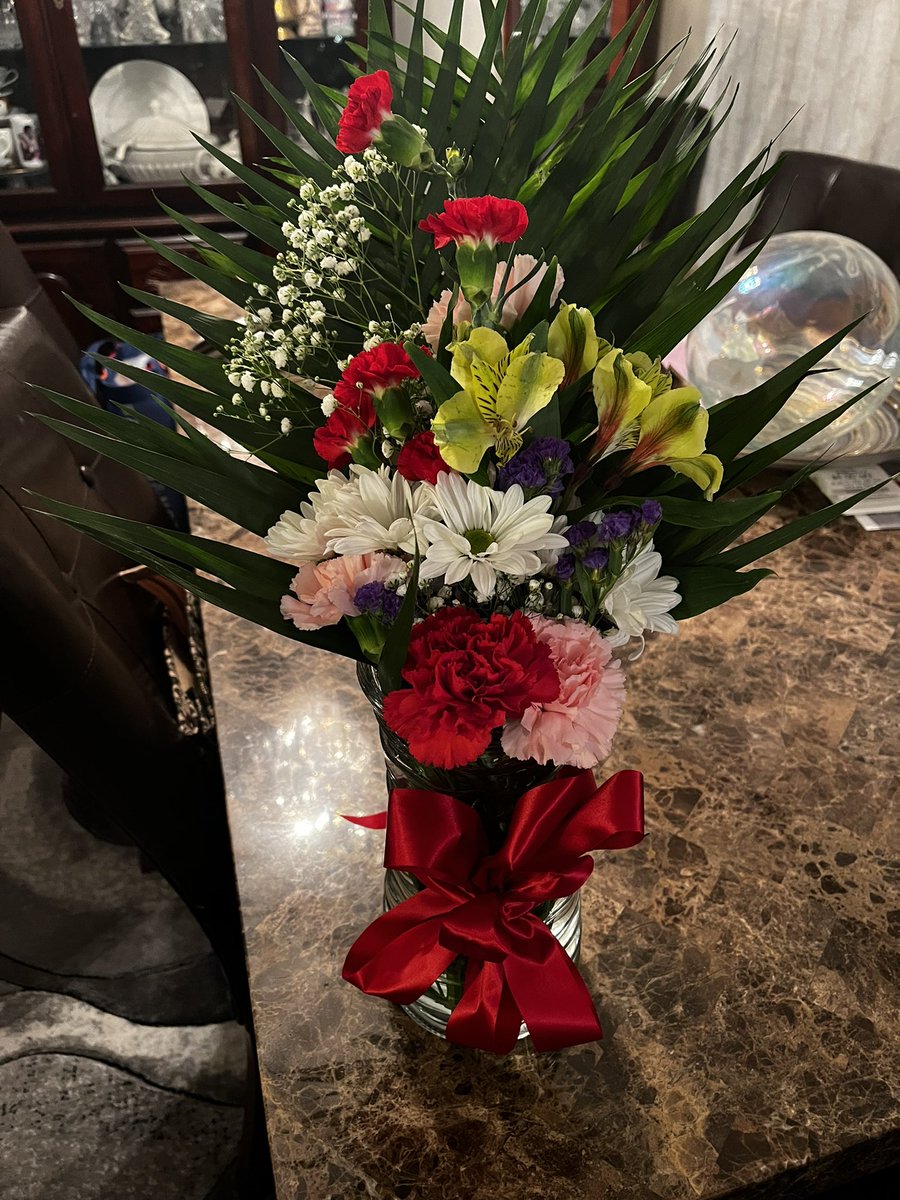 Thank you so much to my Manor Oaks Grade 6 Family. Today’s graduation ceremony will forever live within my heart. I truly appreciate the beautiful flowers and heartfelt love❤️🖤🤍💛 <a href="/ManorOaksNHPGCP/">Manor Oaks School</a>