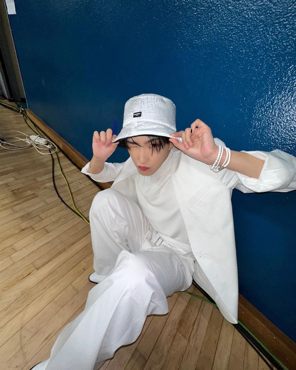 hongnoot's tweet photo. hes the coolest https://t.co/rRfb7o66sf