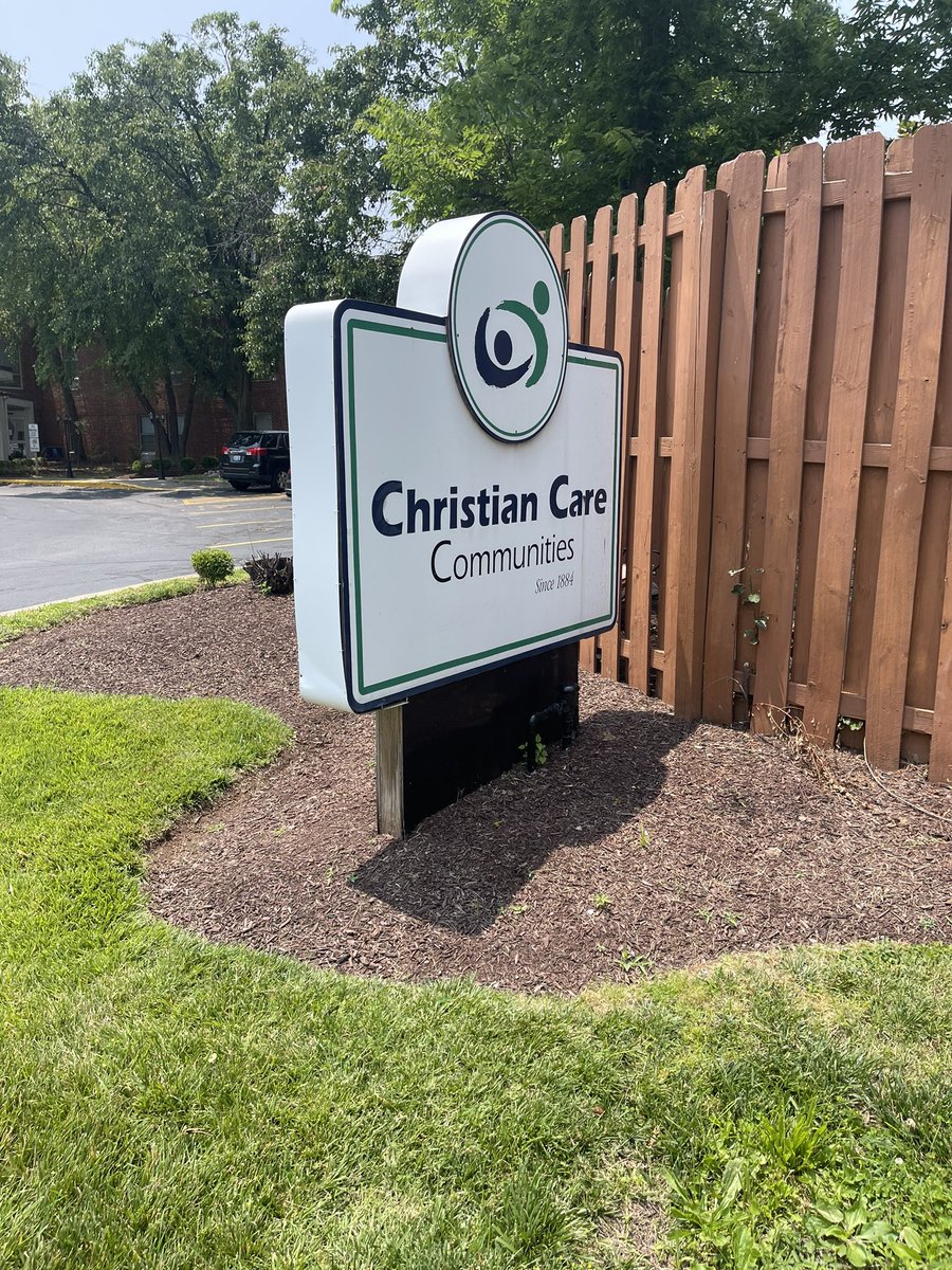 kjglobal88's tweet image. Enjoyed the announcement of the PACE (Elderly Care) Center 2day at Christian Care Communities on S. 4th St. by @SpaldingU in #louisvilleky Good 2 hear Governor Beshear  @GovAndyBeshear &amp;amp; Mayor Greenberg @LouisvilleMayor speak, along w other leaders. #mtnott #spaldingu @voamid