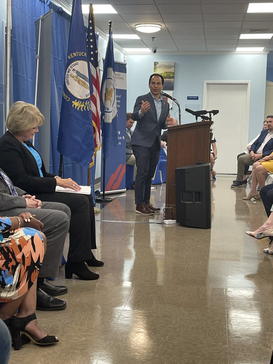 kjglobal88's tweet image. Enjoyed the announcement of the PACE (Elderly Care) Center 2day at Christian Care Communities on S. 4th St. by @SpaldingU in #louisvilleky Good 2 hear Governor Beshear  @GovAndyBeshear &amp;amp; Mayor Greenberg @LouisvilleMayor speak, along w other leaders. #mtnott #spaldingu @voamid