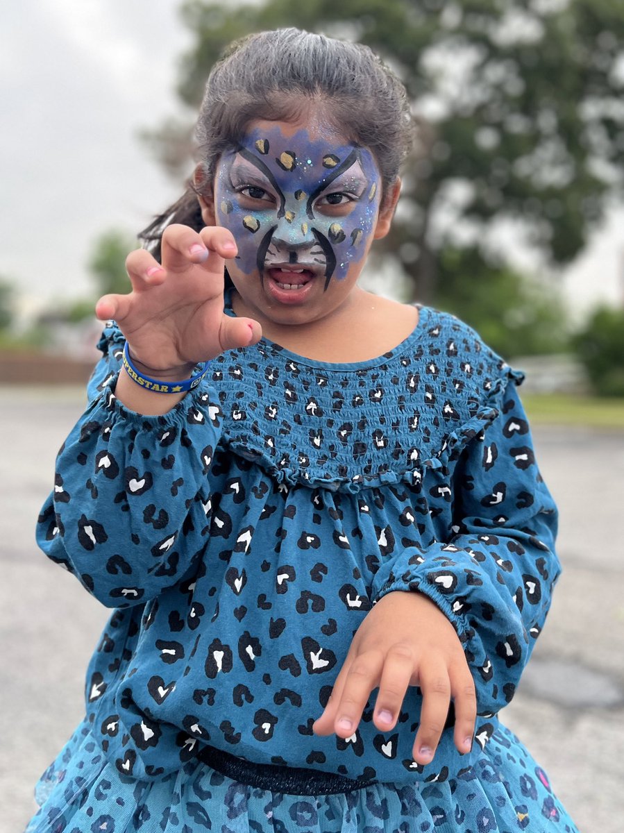 SatterS3's tweet photo. My blue leopard at Family fun night! Face painting was such a hit there!!! They did a great job! @MsM_wwp @WWPMaherJensen1 @Mrs_Rabie https://t.co/Gme9wpWQ1Y