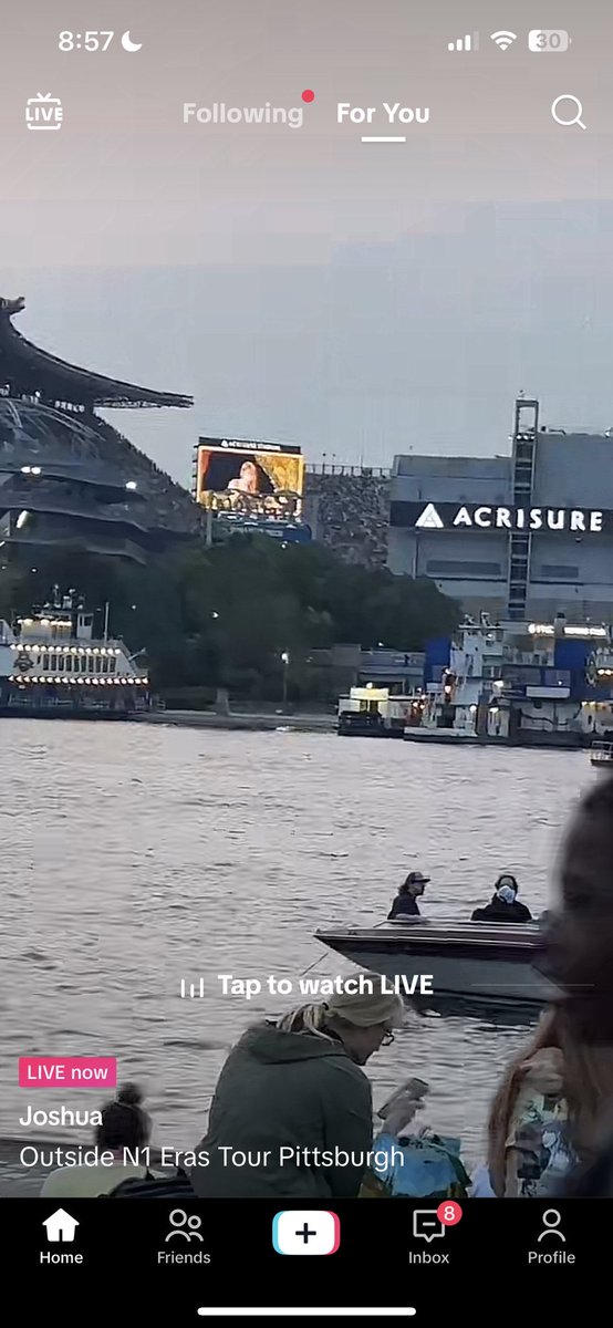 🏟️| This TikTok live of #PittsburghTSTheErasTour is from a boat in the water😭