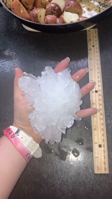 Significant hail near Henke’s Store area between Fredericksburg and Kerrville tonight. This is courtesy Paige Findlay @NWSSanAntonio
