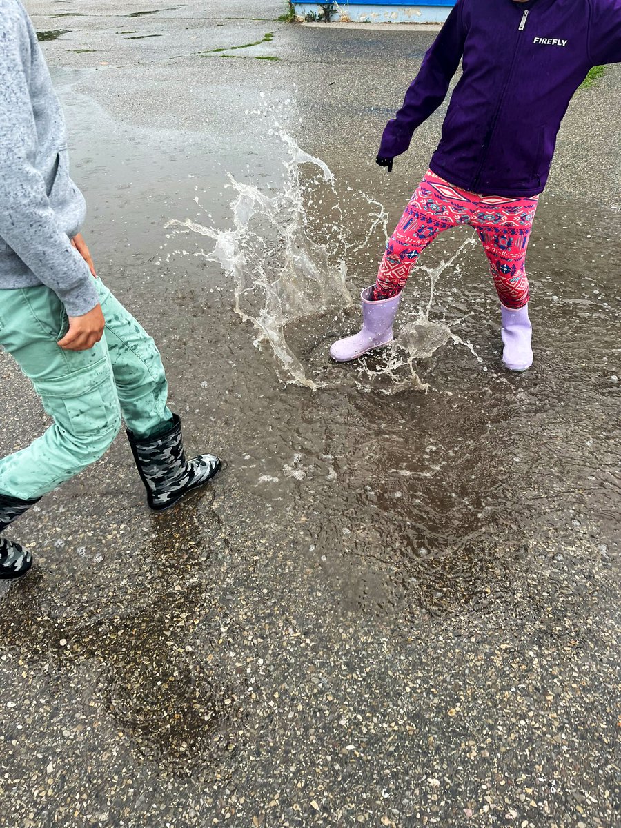 MissMaslak's tweet photo. This week PLP enjoyed the rain and puddles! More is in our forecast coming up! Please wear rain boots and pack an extra change of clothes 🌦 https://t.co/69DDBFZoyg