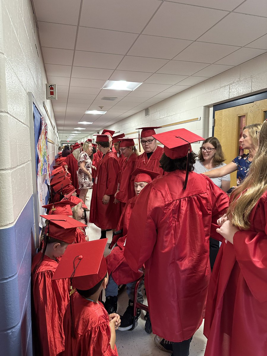 HinmanRaina's tweet photo. Class of 2023 accompanying the Class of 2035 to their UPK graduation! 🎓🎉📚#ramsproud https://t.co/cCSCIU0U7B
