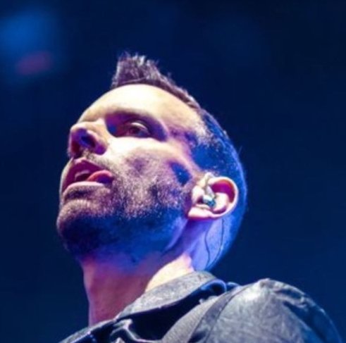 #placebo2023 #stefanolsdal
#trybetternexttime #shout #singer #guitars #bassguitar #keyboard