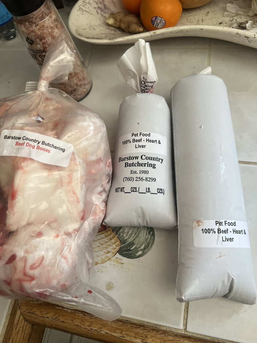 thegooddogclub1's tweet photo. We got some tests going down in the kingdom. 👑🔬🥼🧪
If you know a local butcher in your area that is interested in partnering with us, give us a woof in the DM. 🤫 #packshit https://t.co/zdRm75Mane