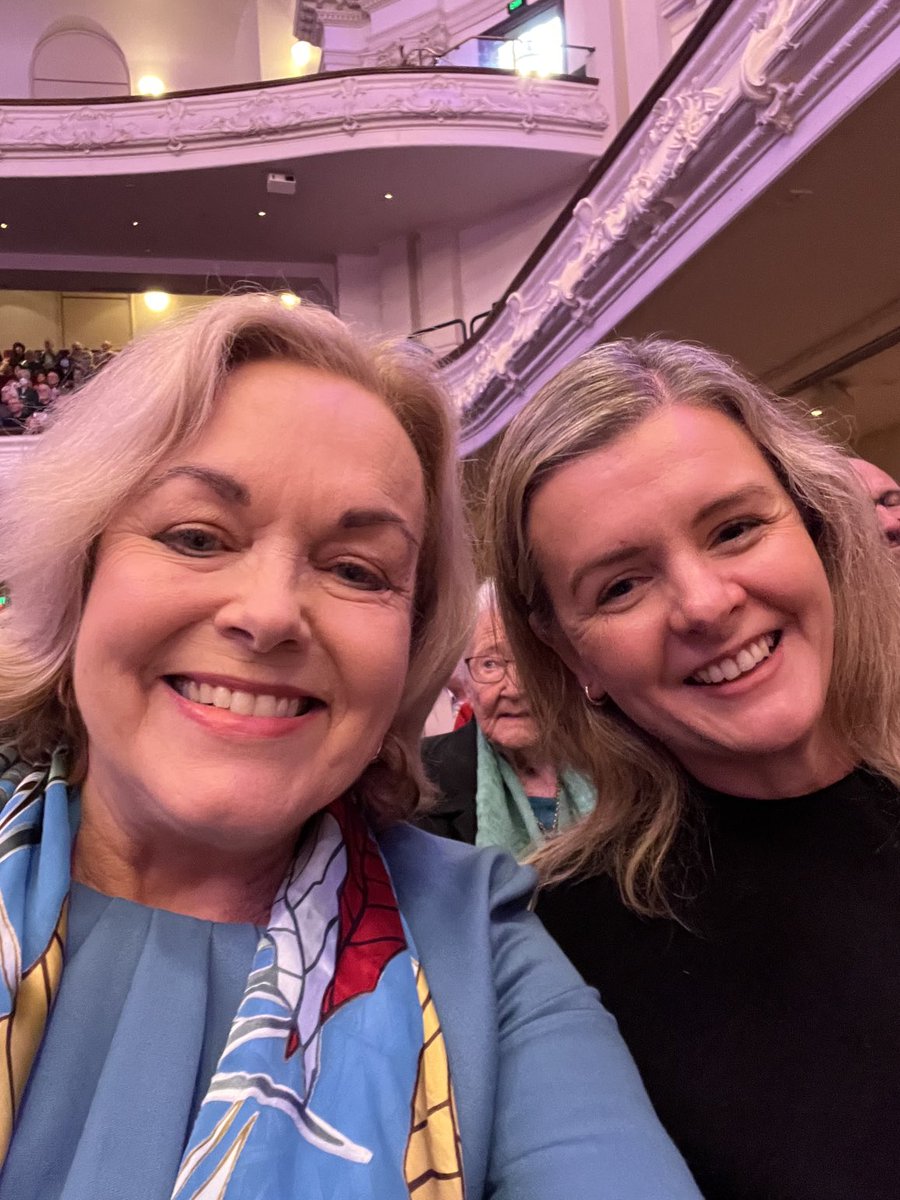 Judith Collins on Twitter "With Labour MP and my former colleague from