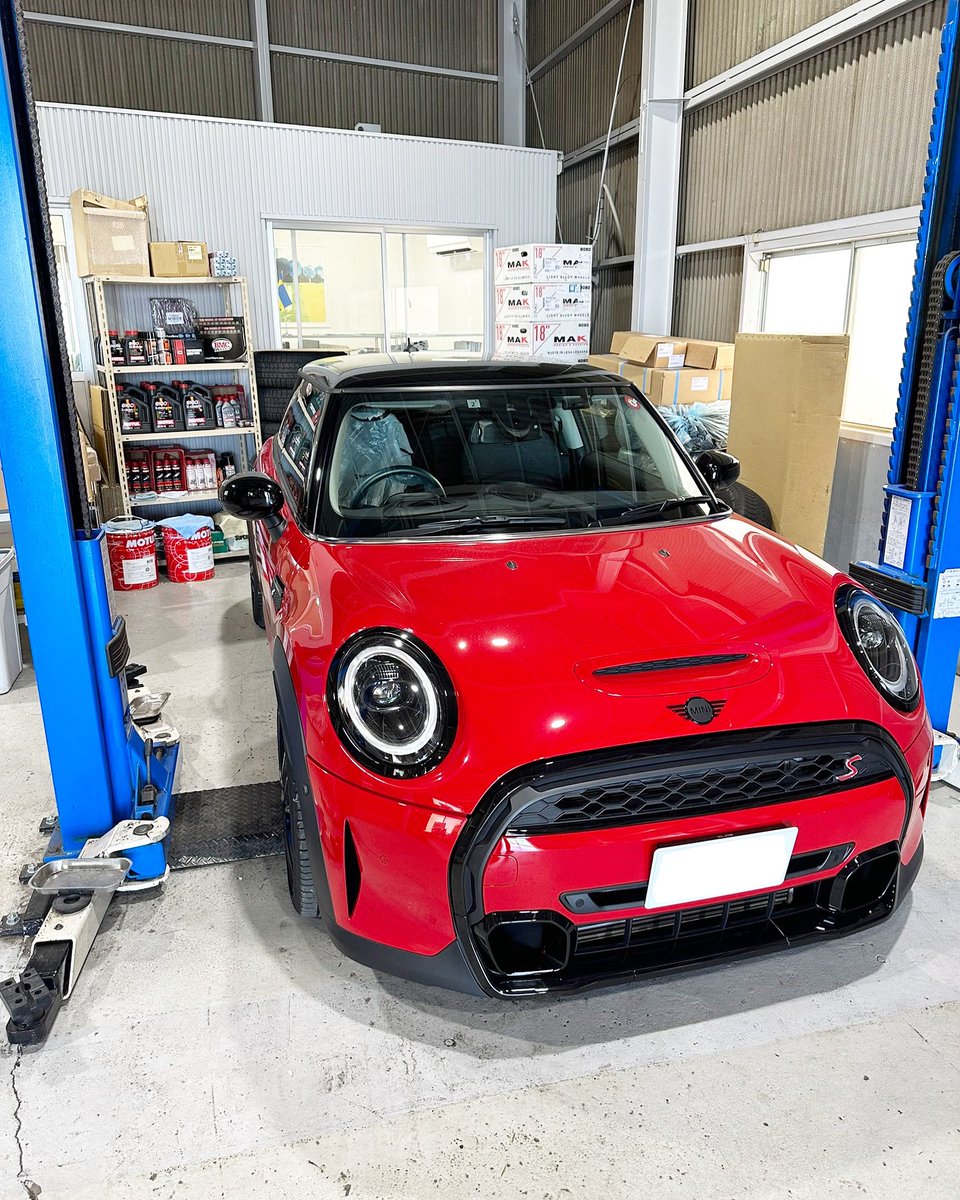 sevenknotmini's tweet photo. 本日メンテナンス入庫頂きました現行型F56クーパーS🇬🇧

@sevenknotmini 

#mini #bmwmini #minicoopers #f56 #ミニ #bmwミニ #ミニクーパー https://t.co/jmqevW8kbS
