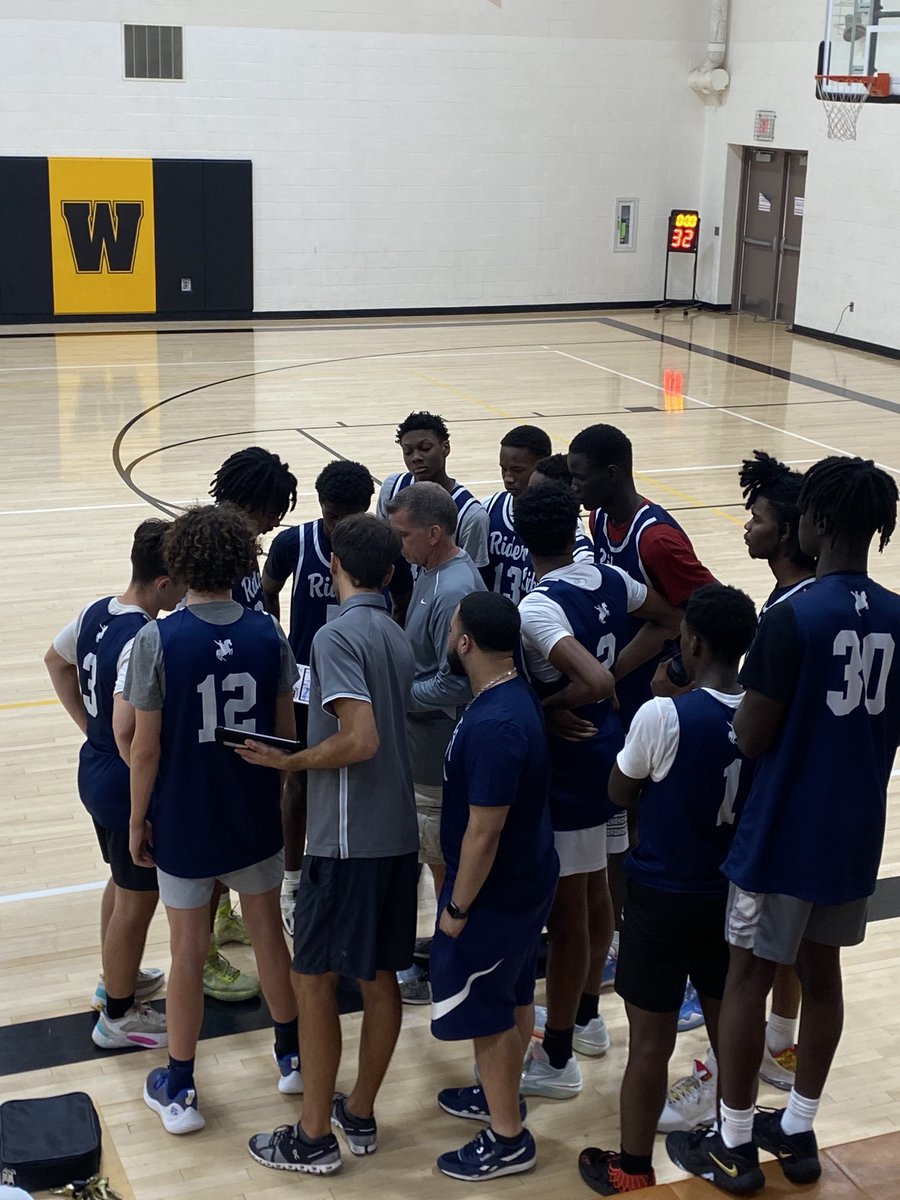 🔐 ⁦<a href="/trhsroughriders/">Roosevelt Activities</a>⁩