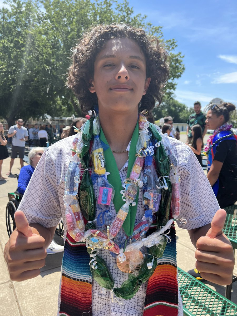 Lilerrrzzz's tweet photo. 15 years ago my mom was pregnant at my 8th grade promotion and now my baby bro had his own promotion from the same middle school. 

So proud of him and the young man he’s becoming ❤️ https://t.co/z8Hc6AzJWO