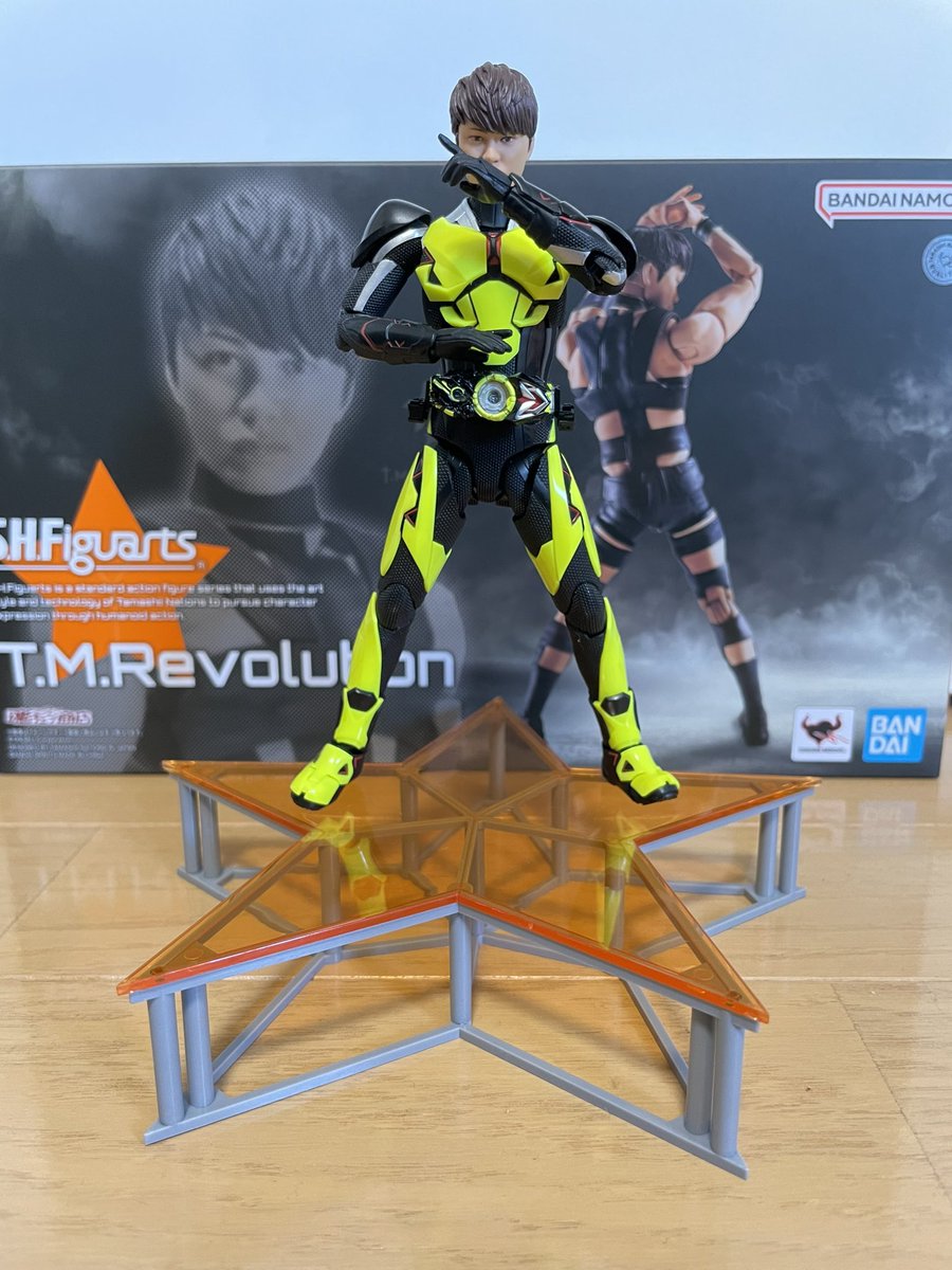 変身もできる
#TMRevolution
#SHFiguarts