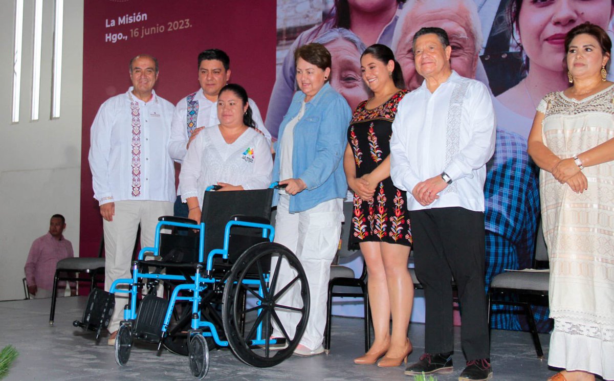 Me es muy grato acompañar el día de hoy al gobernador <a href="/juliomenchaca_/">Julio Menchaca</a> en las #RutasDeLaTransformación en #LaMisión para anunciar la rehabilitación general de 2 aulas didácticas, construcción del muro de contención y obra de exterior en la Telesecundaria 548, de la localidad