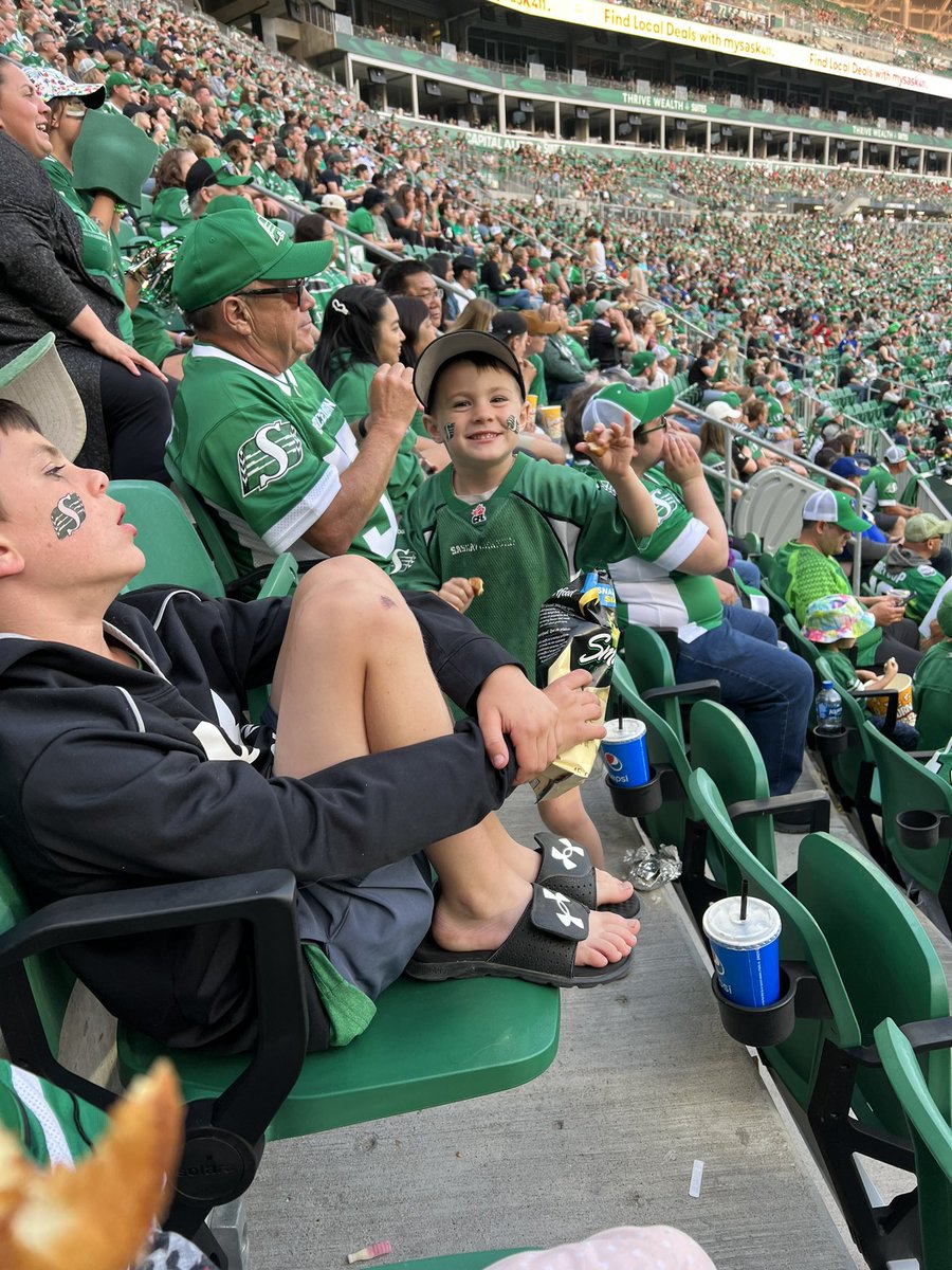 HardingMarie's tweet image. #rufflechipsgiveaway
sec 130 
seats 9-12