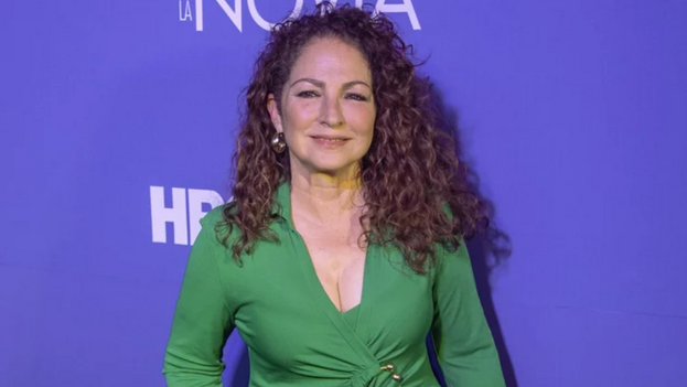 14ymedio's tweet photo. Gloria #Estefan ingresa en el #Salón de la #Fama de los #Compositores de Estados Unidos https://t.co/E5vQZJLlWd

👉🏼Es la primera mujer latina que obtiene el reconocimiento https://t.co/pmQIm0ncle