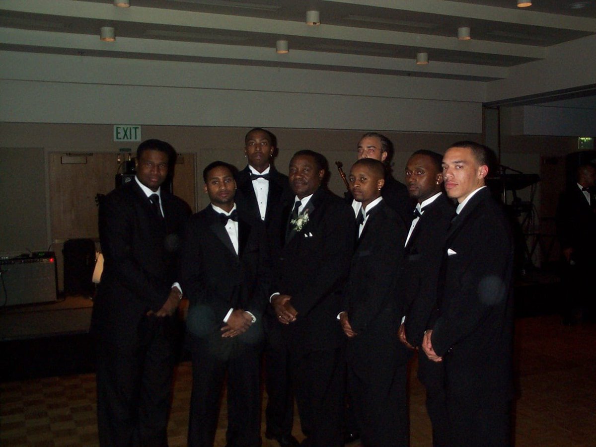 RevAnttimo's tweet image. Rest well on those golden shores… 

Brother Hamilton was the Grand Polemarch when I became a member of this Noble Klan #ChapterInvisible 👌🏾♦️