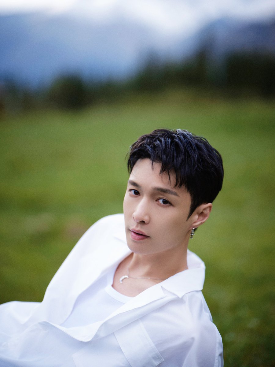 EXOGlobal's tweet photo. [OFFICIAL] 230616 张艺兴工作室 (Lay Studio) Weibo Update with #LAY (1/2)
https://t.co/EAbK7dlTlP

#EXO #엑소 @weareoneEXO https://t.co/JziRORsuLv