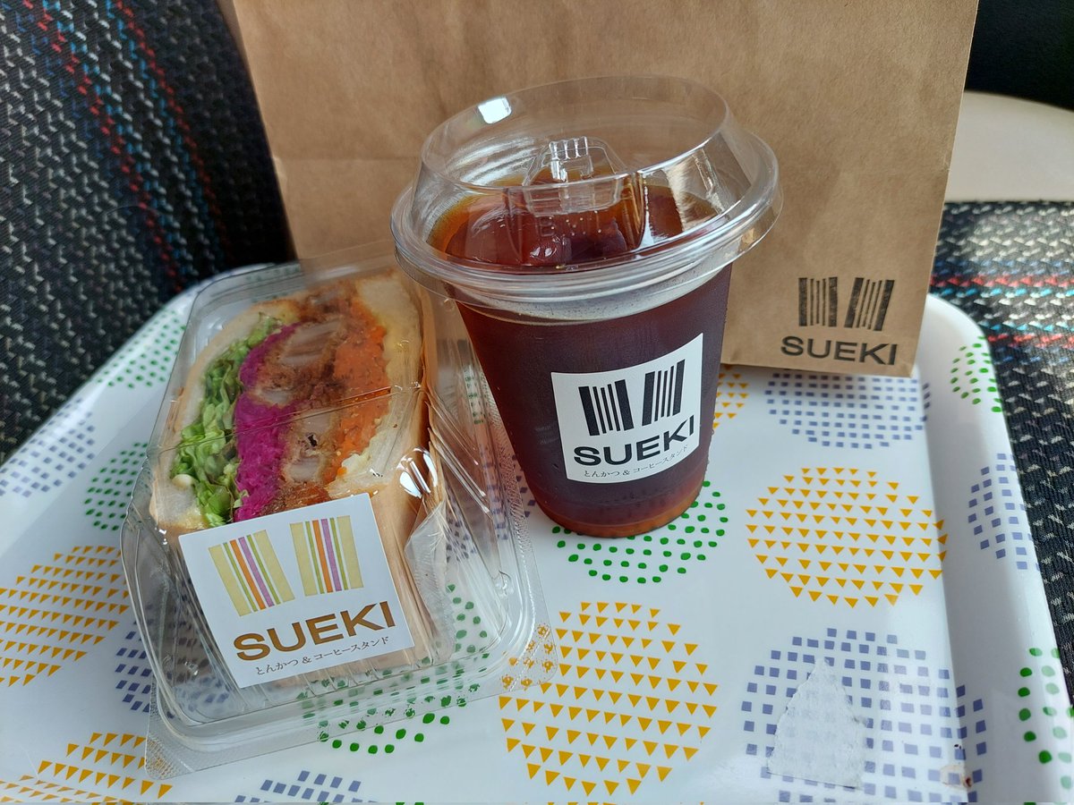 fujimiyu318's tweet image. 食べ歩きの日♪
明日から仕事頑張ります　　　　　#盛岡　#鉈屋町　　　　　　#SUEKI 　#シュガークレープ