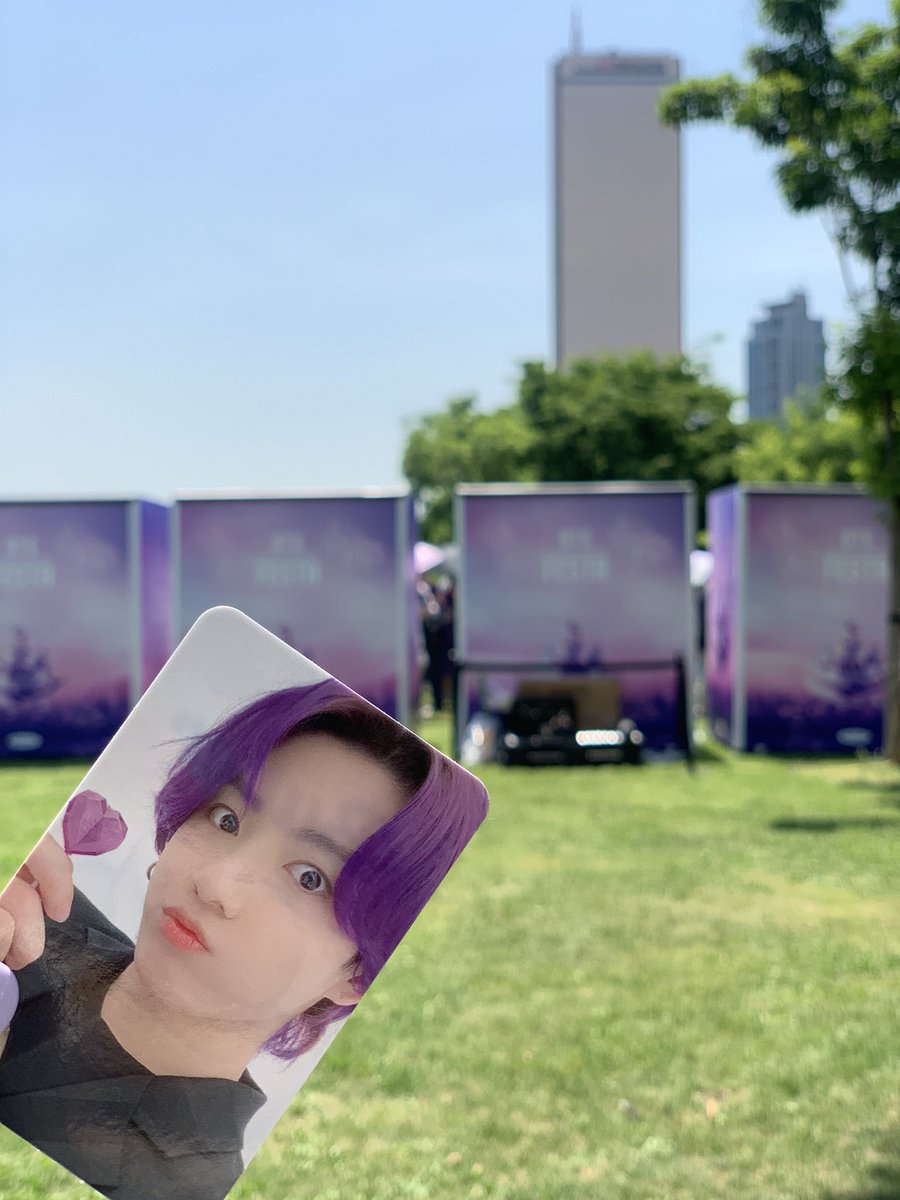 𝘾𝙤𝙢𝙢𝙖🐰 tweet media