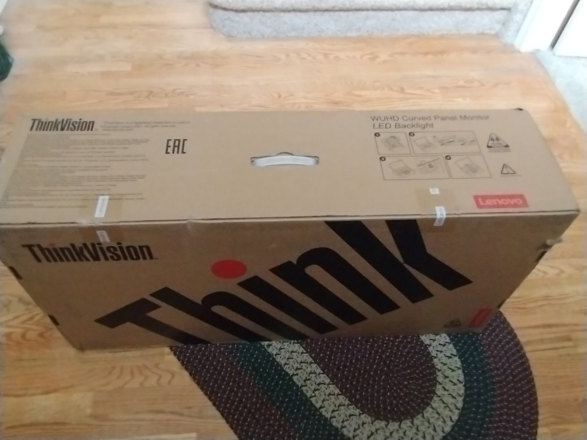 From looking at the box at another angle, we can see it's @Lenovo's ThinkVision P40w-20, a 39' 21:9 display with WUHD (5120×2160) resolution!

Oh, this is going to be so cool to open up!  I wonder how long it will take to un-crate and set up?

#LenovoIN #ThinkVisionFridays