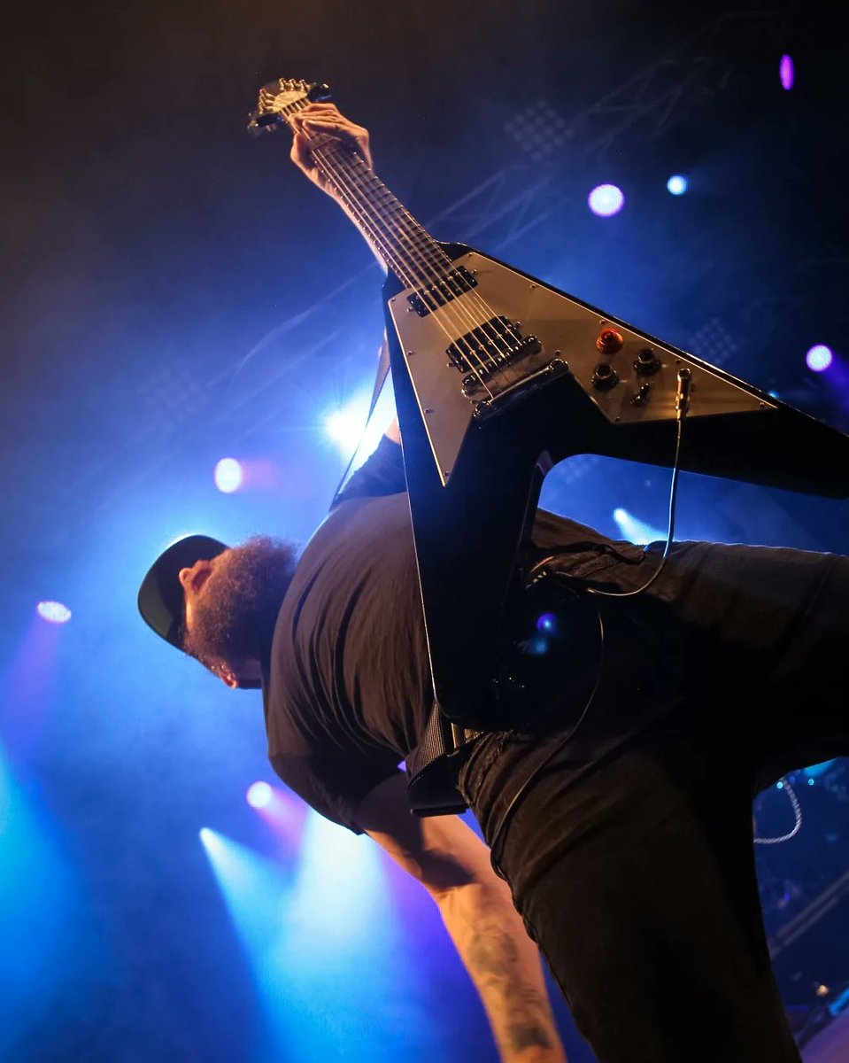 Q107 Toronto tweet media