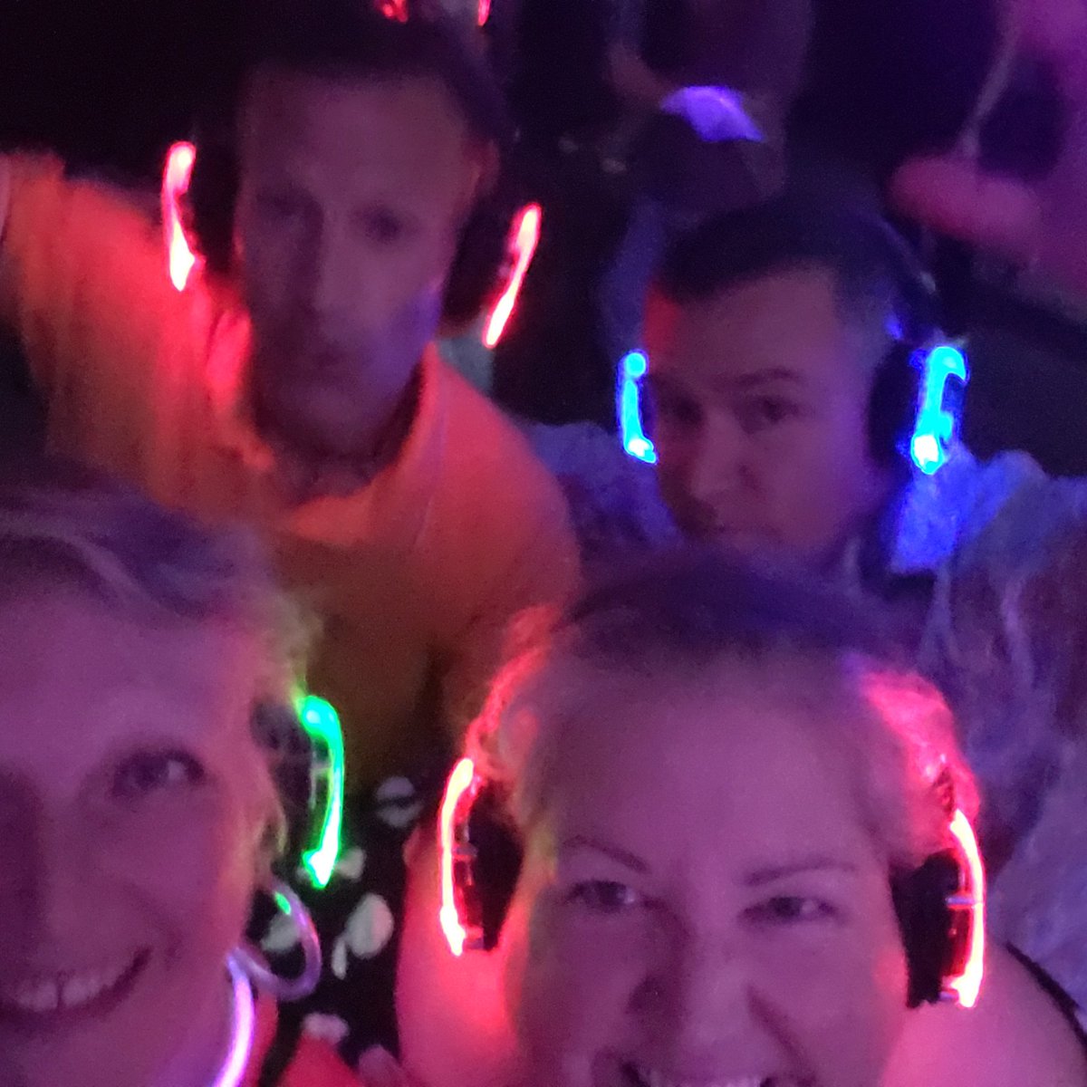 Katnip95352013's tweet photo. #Pride
#silebtdisco #fridaynight #outwithfriends #bigfun https://t.co/DVFksnKAty