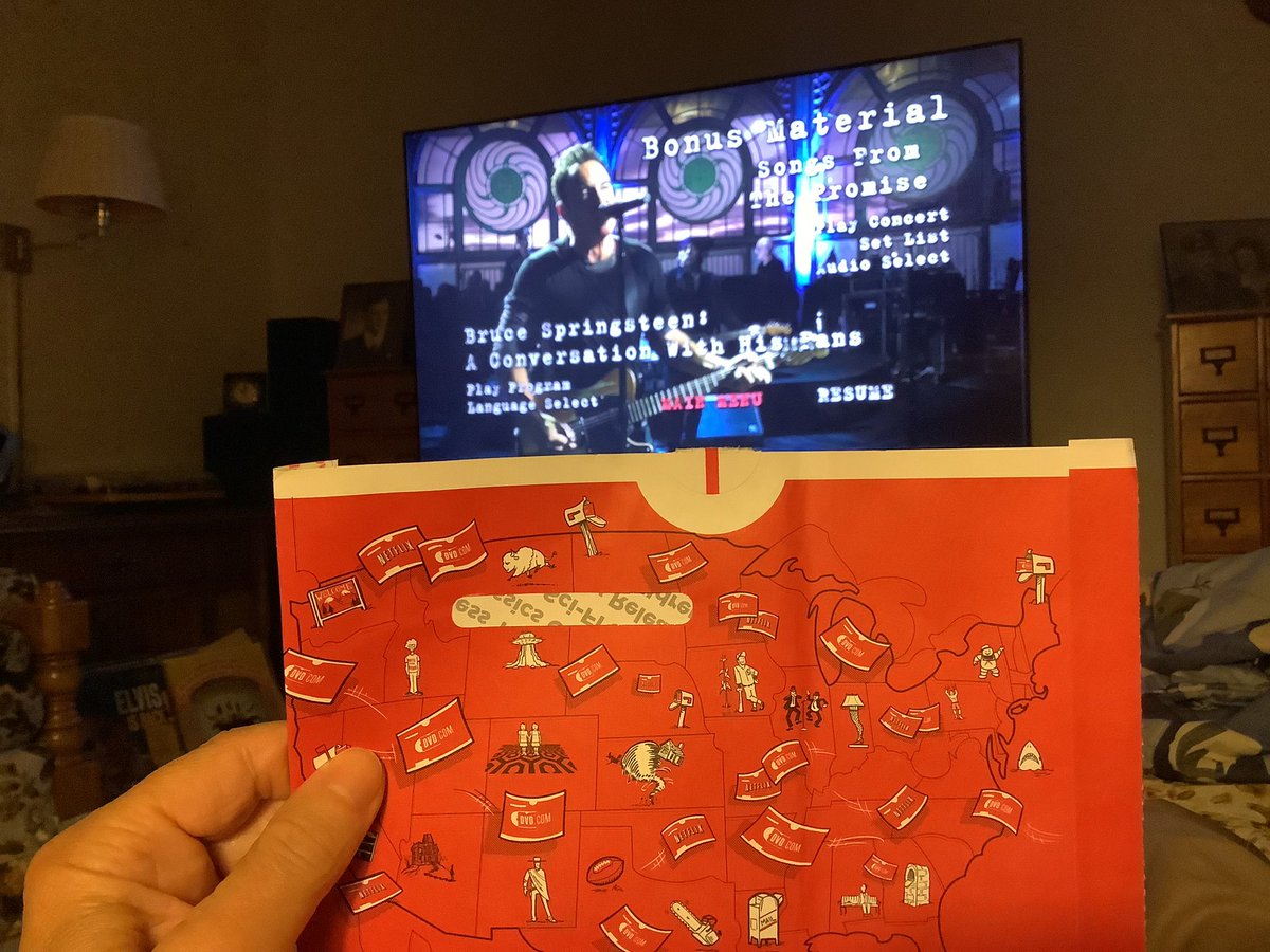 YEScinema's tweet photo. Bonus material!
#FilmTwitter @WalkerPinkLabel #netflixqueue https://t.co/lUaP5dtoqr