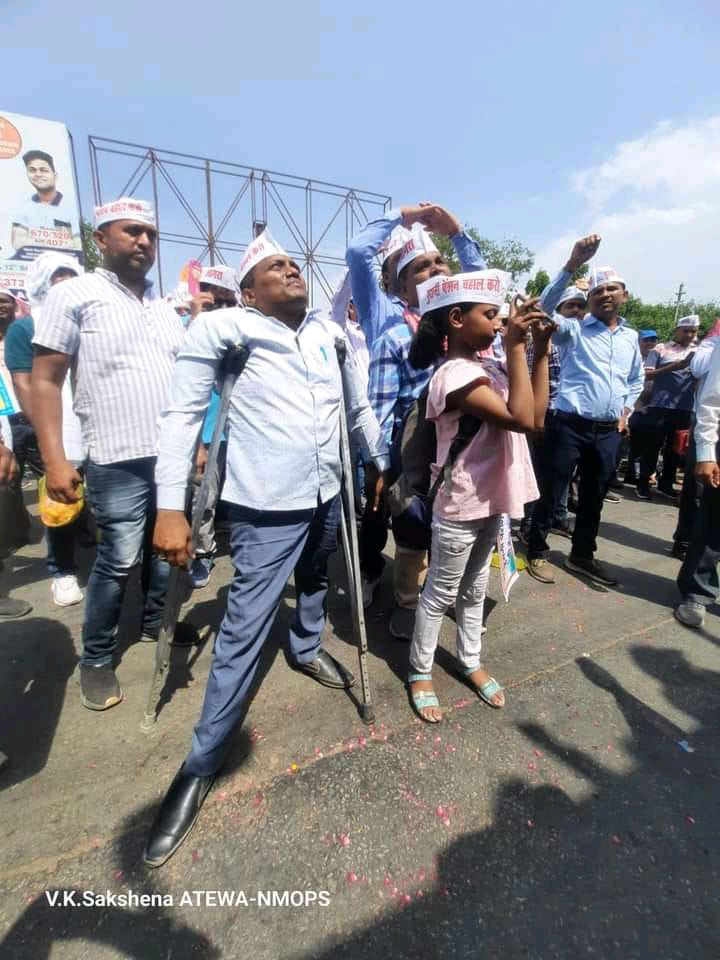 anky_0711's tweet photo. कुछ किए बिना जय-जयकार नहीं होती
कोशिश करने से कोई हार नहीं होती....
मंडल ट्रांसफर
#uplekhpaltransfer
#UPGovt
#YogiAdityanath
@vijaykbandhu https://t.co/gPYr4hoGsg