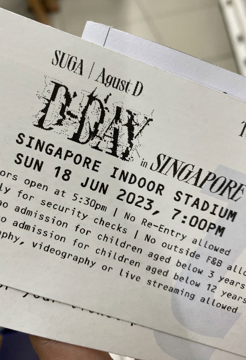 minielocket's tweet photo. LORD THANK YOU SO MUCH!!! SINCE MARCH I’VE BEEN PRAYING TO HEAR YOONGI INSIDE THE STADIUM. 

AND NOW I FINALLY GOT A TICKET. CRYING SO HARD RN IM SEEING YOONGI TOMORROW 😭😭😭😭💜 team labas no more 😭😭😭😭😭😭
#AgustD_SUGA_Tour_in_Singapore https://t.co/hZZVsMKbbQ